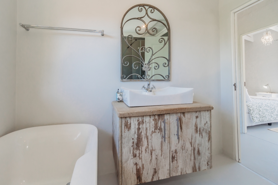 4 Bedroom Property for Sale in Fernridge Western Cape